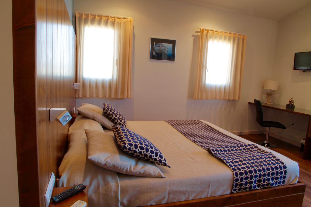 Hotel Mas Prades Deltebre Exterior photo